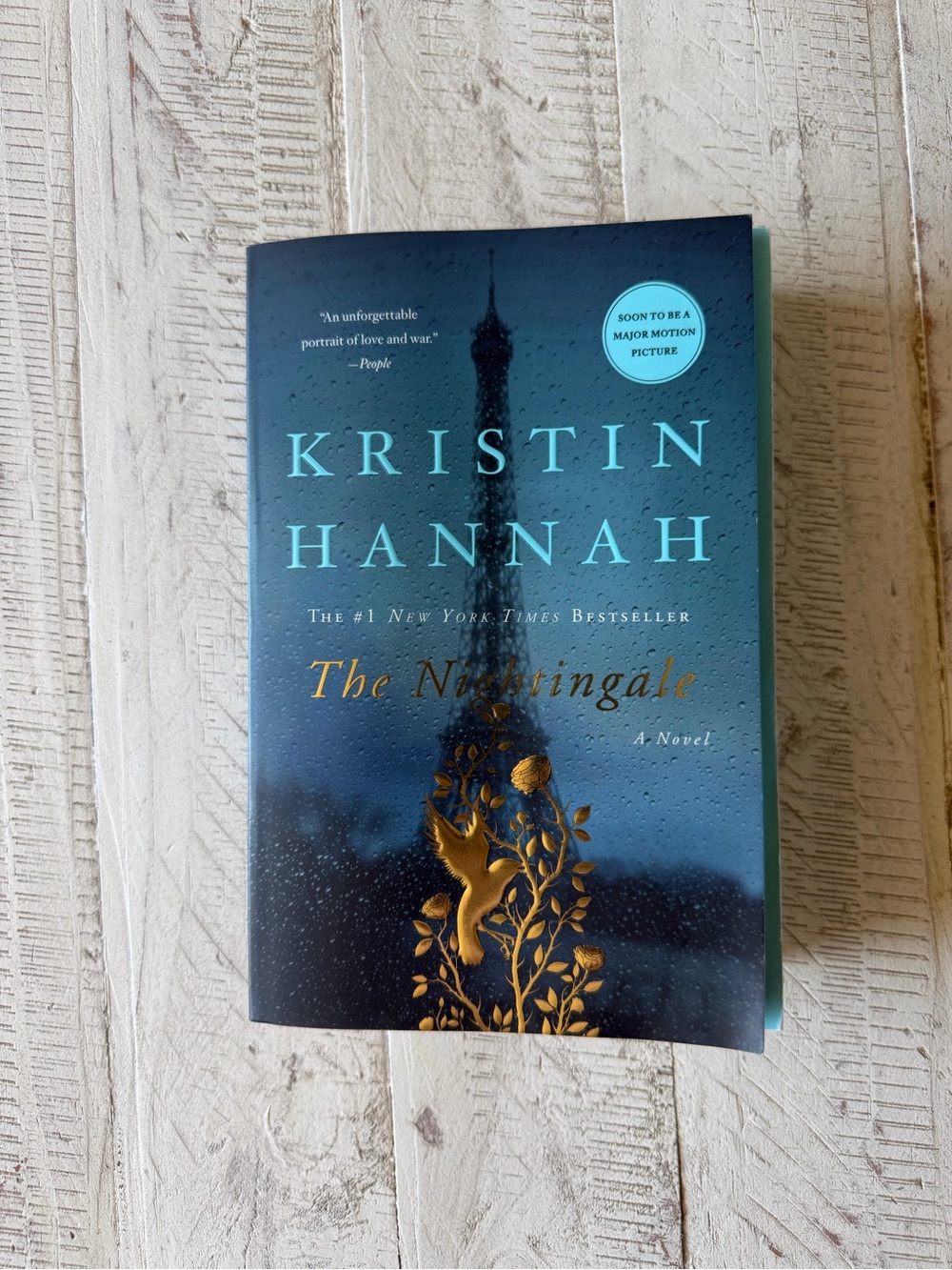 Kristin Hannah "The Nightingale" Paperback Book